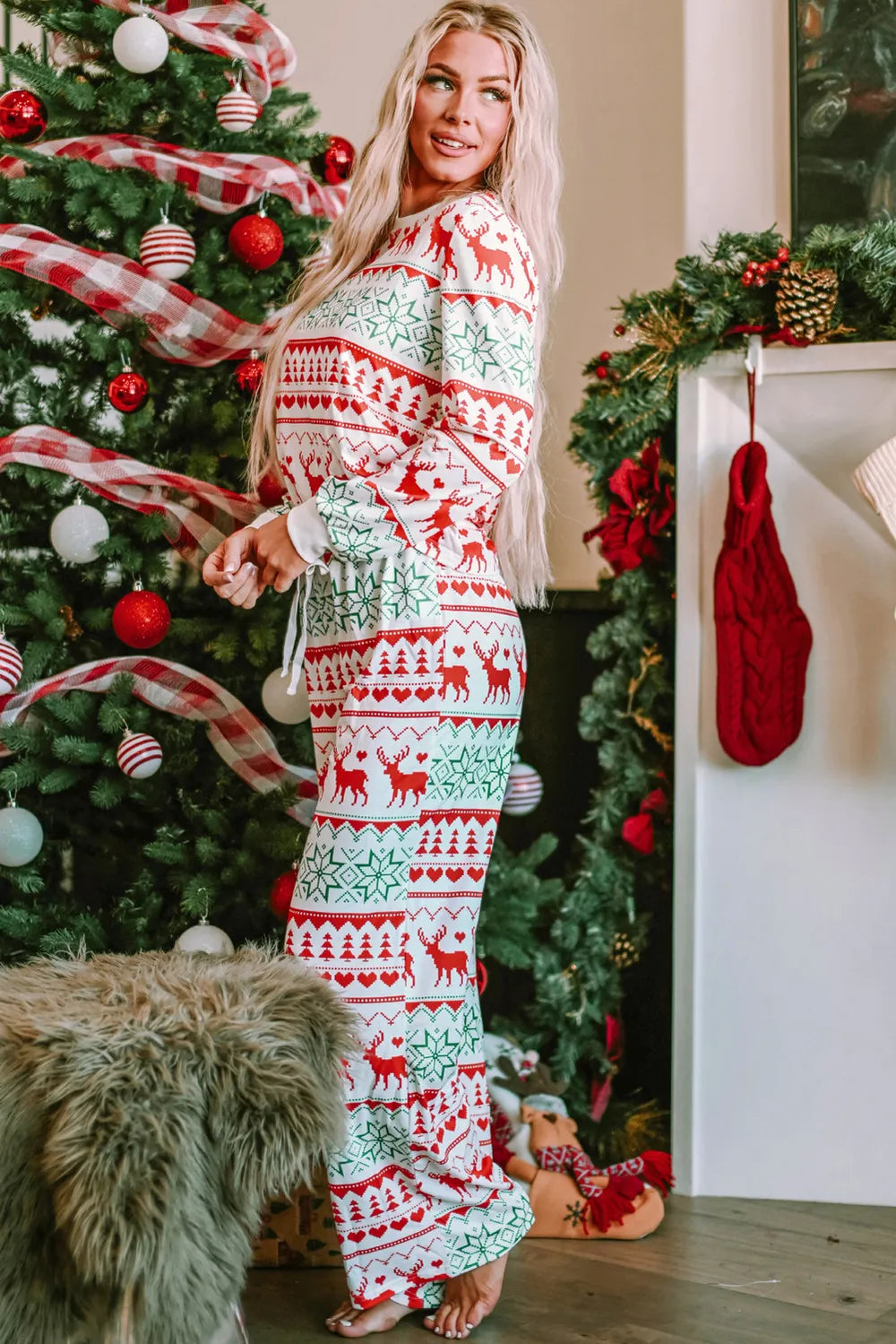Christmas Element Round Neck Top and Pants Lounge Set Carauana Store