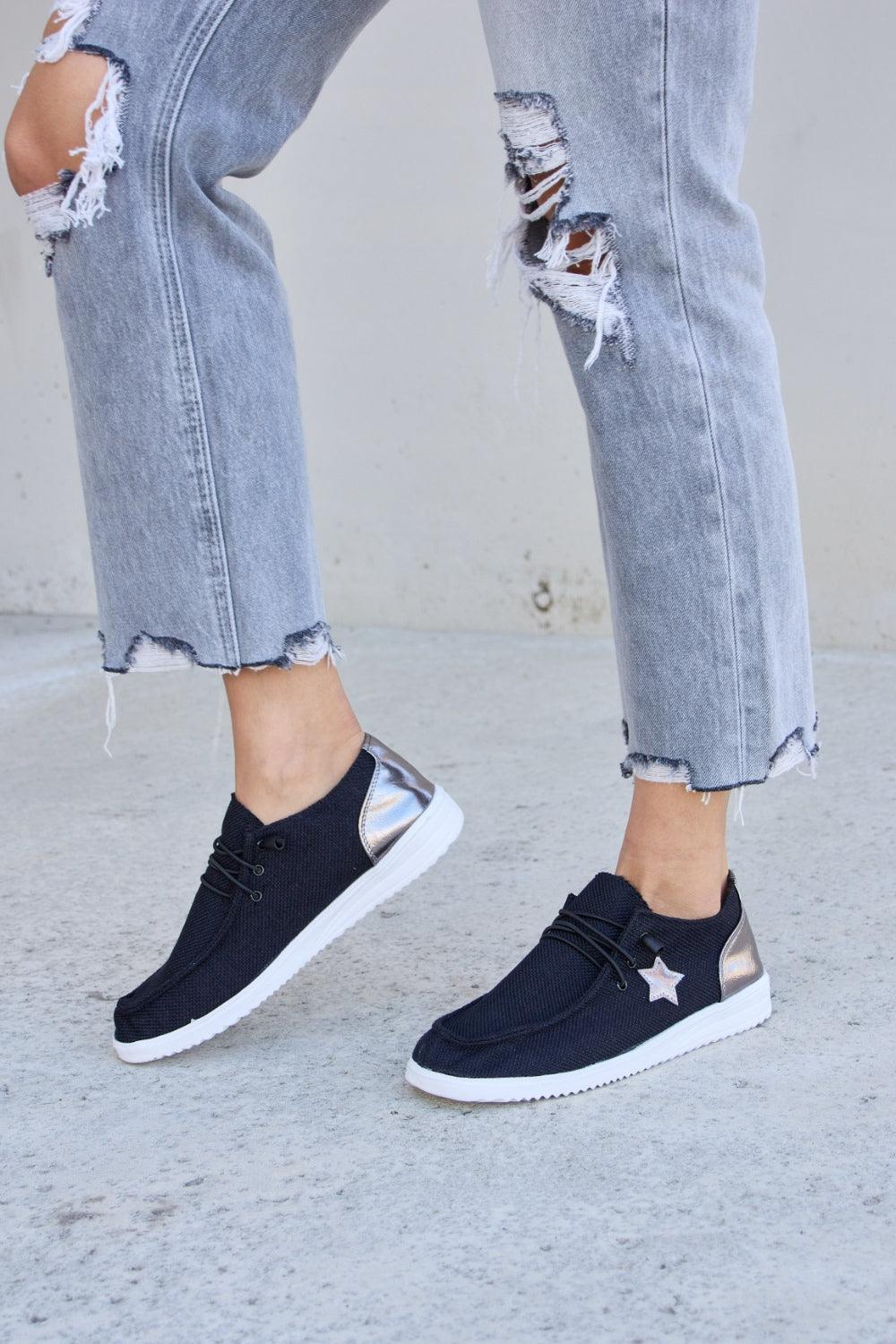 Forever Link Star Lace-Up Flat Sneakers Carauana Store