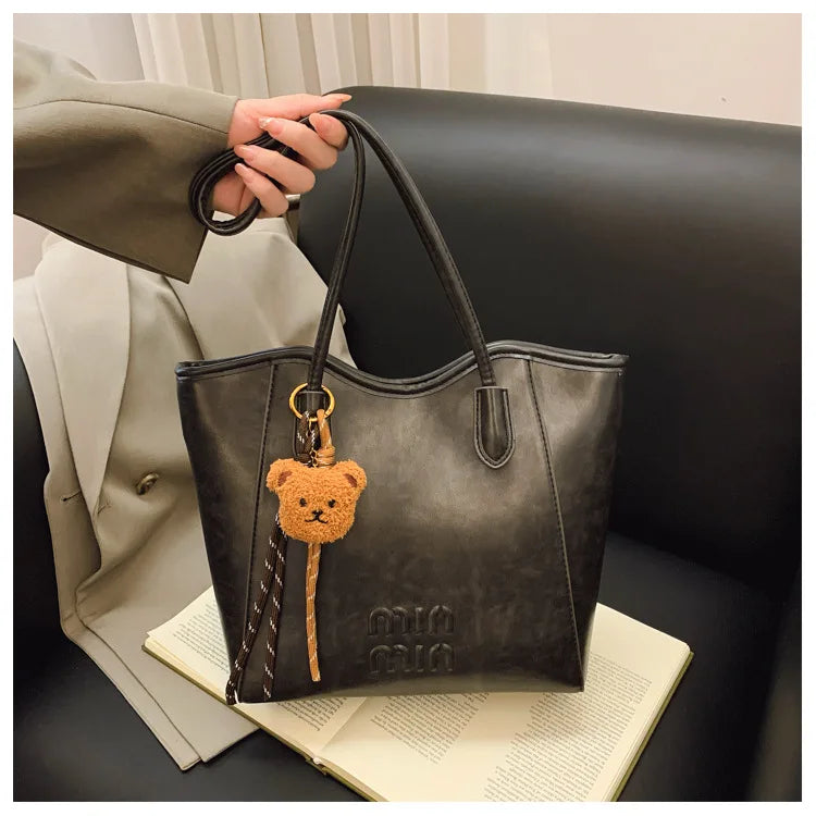 Large Capacity Retro Casual Shoulder Bag