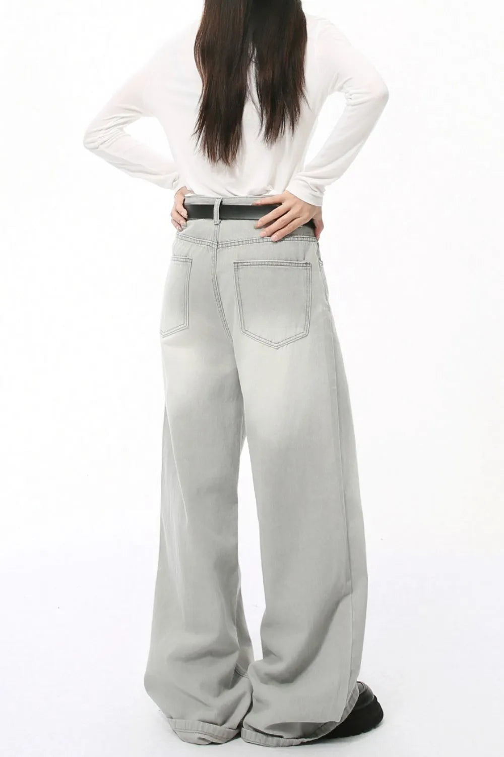 Wide Leg Jeans with Pockets