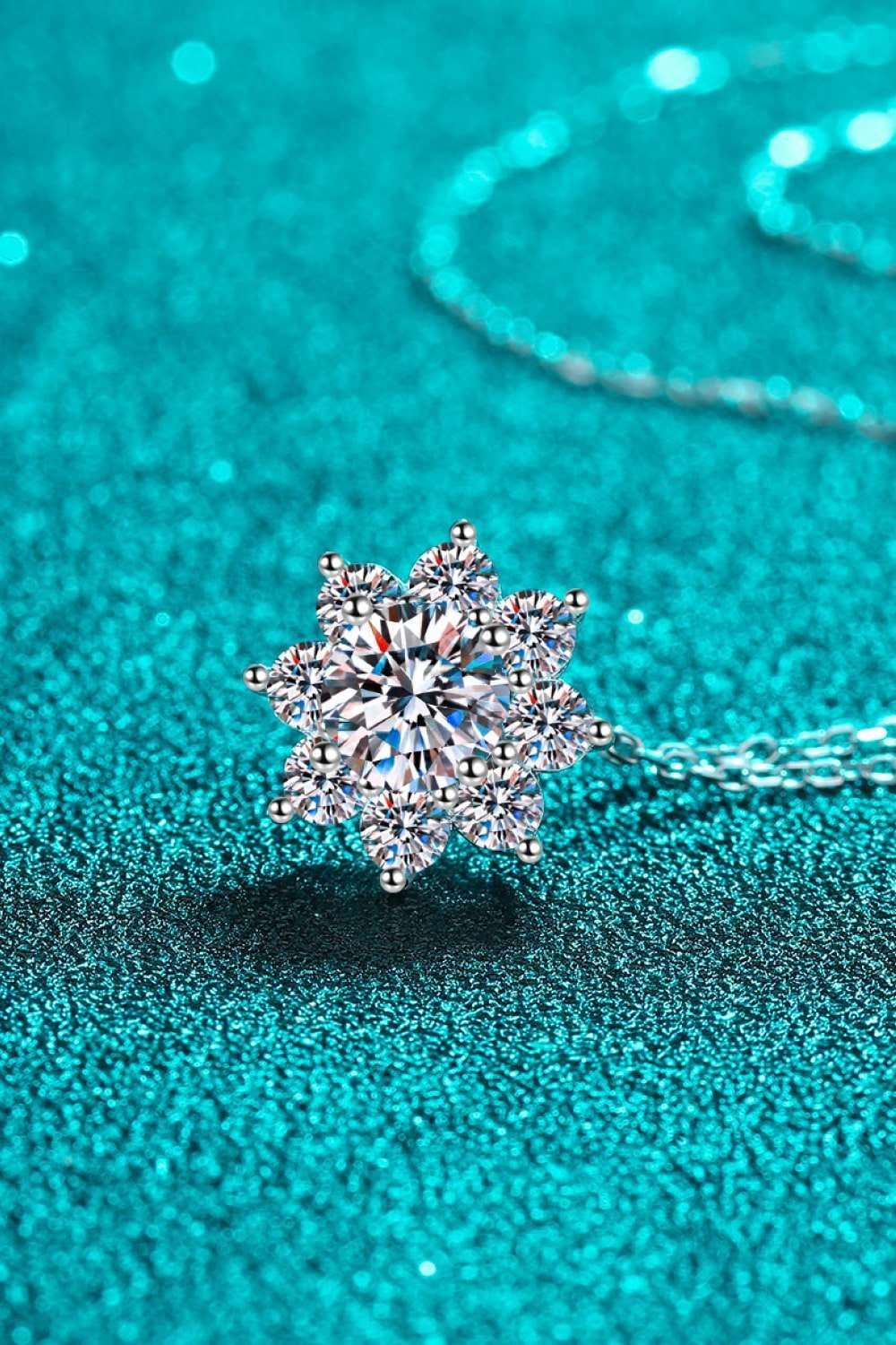 1 Carat Moissanite Floral-Shaped Pendant Necklace Carauana Store