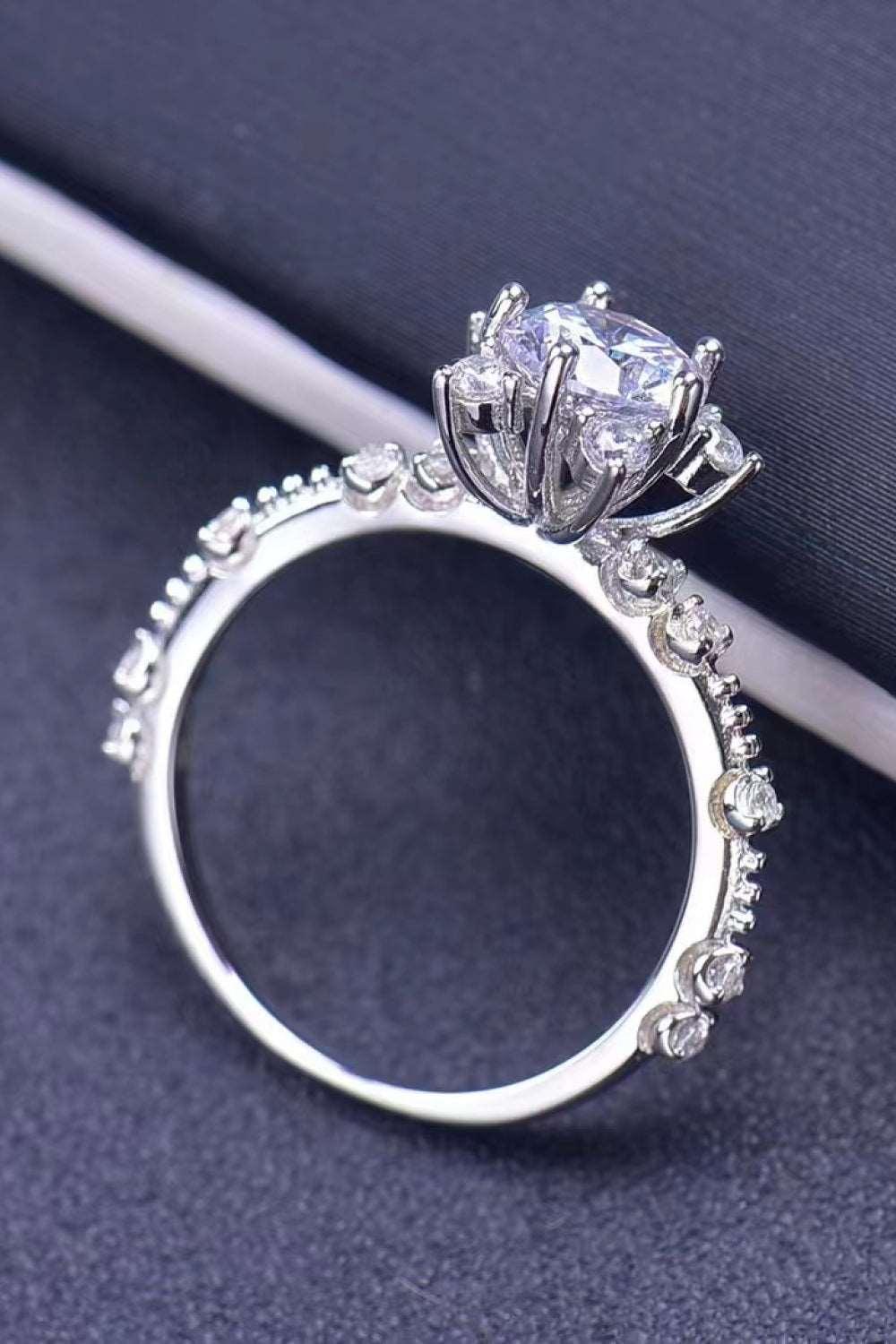 1 Carat Moissanite 6-Prong Ring Carauana Store