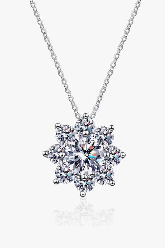 1 Carat Moissanite Floral-Shaped Pendant Necklace Carauana Store