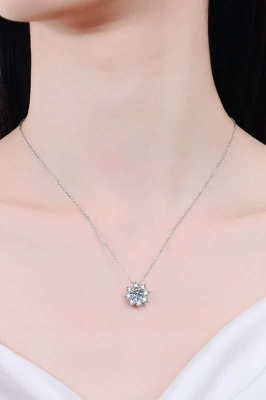 1 Carat Moissanite Floral-Shaped Pendant Necklace Carauana Store