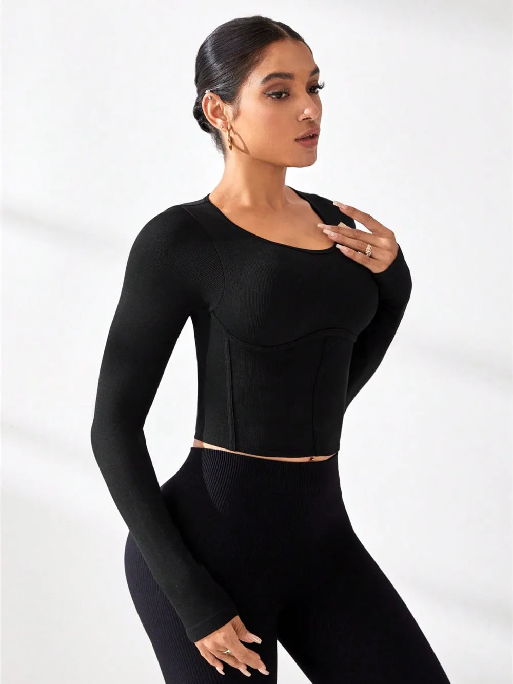 Round Neck Long Sleeve Active T-Shirt Carauana Store