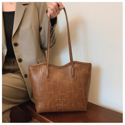 Large Capacity Retro Casual Shoulder Bag