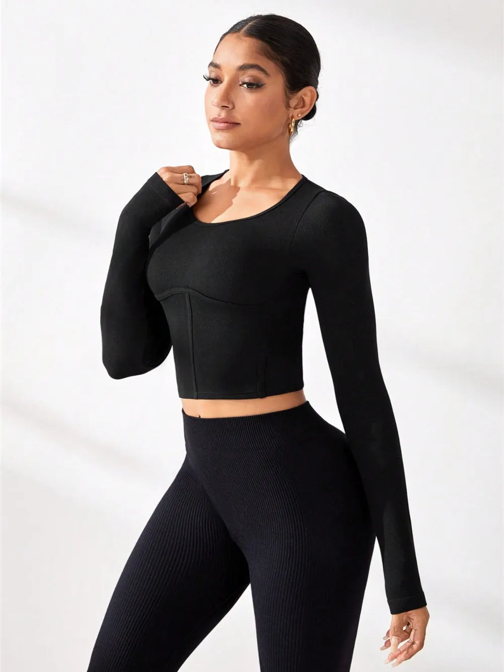 Round Neck Long Sleeve Active T-Shirt Carauana Store