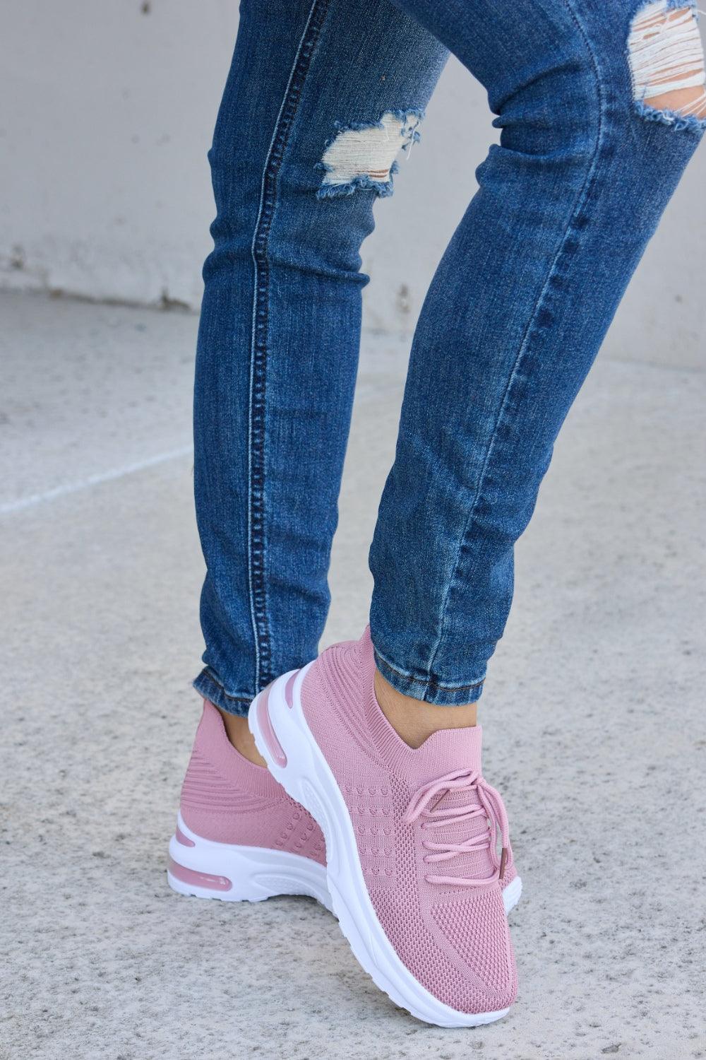 Forever Link Breathable Mesh Lace-up Round Toe Athletic Shoes Carauana Store